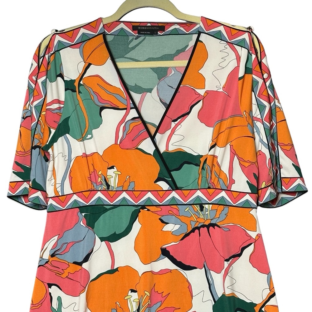 60’s Style Floral Surplice Bodice Knee Length Split Sleeve Dress L BCBG MaxAzria - Picture 2 of 12